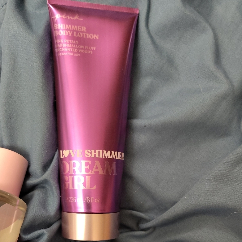 Love Shimmer Dream Girl Body Lotion